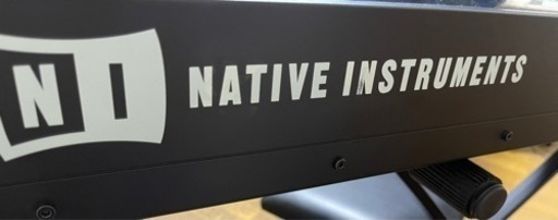 Native Instruments KOMPLETE KONTROL S88 キーボードスタンド　イス　3点セット