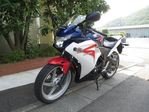 ホンダ　CBR250R　実働中古美車　前後新品タイヤ交換済み　バッテリーフル充電済み　オイル交換後渡し　ナンバー登録書類有り