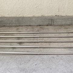 中古■伸縮ステンレスハンガーラック■ベランダ、ドア、窓枠に