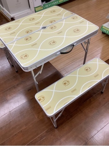 Colemanの4人用テーブル&ベンチセットのご紹介です！