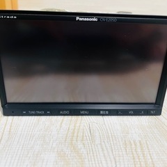 カーナビ　Panasonic Strada CN-E205D