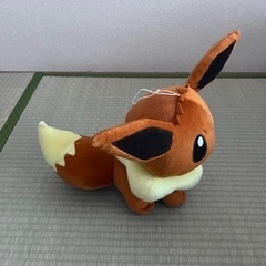 イーヴイのぬいぐるみ
