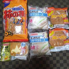 ヤマザキパン5個　＋柿の種
