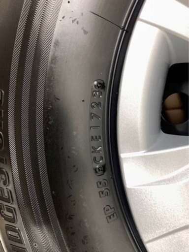 新車外し 200系 ハイエース 195/80R15  2023年製 純正