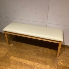 ベンチ