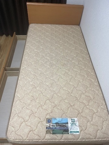 ベッド　マットレス付き