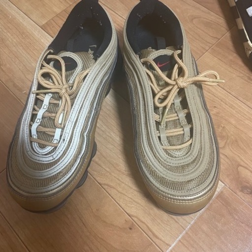 エアヴェイパーマックス97/ゴールド