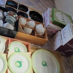 レトロ食器セットの画像