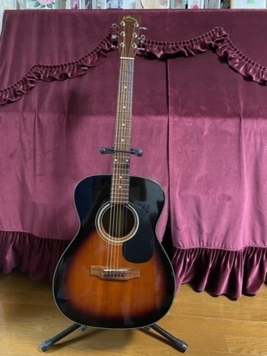 弾きやすいお値打ちギターです。