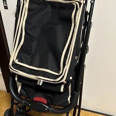 【MW様決定・中古美品】折り畳み可　4輪ペットカート(小型犬用)...