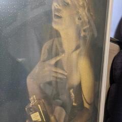 決まりました。!！無料です!マリリンモンロー 2000ピ−ス(シャネルＮ’5）・ジグソーパズル(完成品)(大）額入り!他の画像