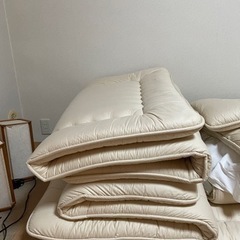 寝具一式　どれでも1つ1000円の画像