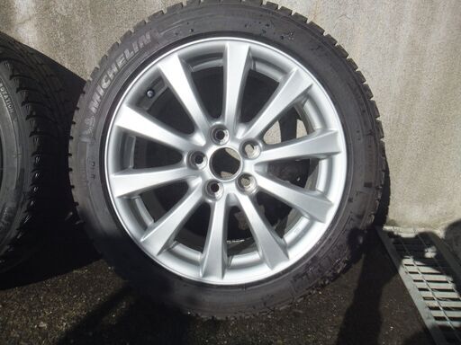 レクサスIS250 純正アルミホイール（古スタッドレスタイヤ付き）