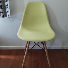 ダイニングチェアの画像