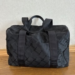 NINA RICCI ニナリッチ　ボストンバッグ　小旅行に、ジムに。