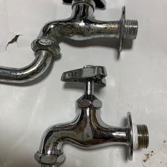水栓蛇口　縦水栓、2個セットの画像