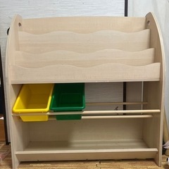 【引き渡し予定者決定】絵本棚　譲りますの画像