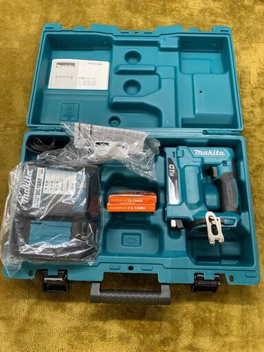 【愛品館江戸川店】マキタ(Makita) 充電式タッカ ST312DZK （本体・充電器・ケース）　ID:127-022400-007