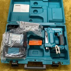 【愛品館江戸川店】マキタ(Makita) 充電式タッカ ST312DZK （本体・充電器・ケース）　ID:127-022400-007