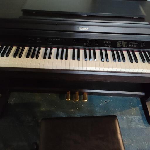 Roland HP-335 電子ピアノ 柏原 羽曳野 藤井寺 配達込み ペダル3つ