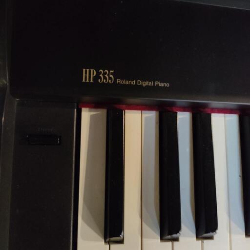 Roland HP-335 電子ピアノ 柏原 羽曳野 藤井寺 配達込み ペダル3つ