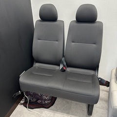 ハイエース　Bタイプ　セカンドシート　美品の画像