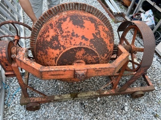 コンクリートミキサー