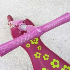 スクートル バグ 三輪車 ピンク系  乗用玩具 ラングスジャパン☆ 札幌市 北区 屯田の画像