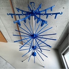 【未使用新品】パラソルハンガー室内で3段に干せるスタンドタイプ