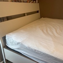 決定済　IKEA ダブルベッドフレーム　スコルヴァの画像