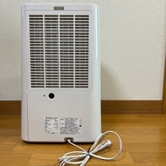 CV-F120-W SHARP 除湿機　プラズマクラスターの画像
