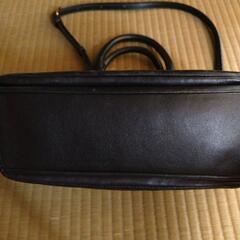 ショルダーにもなるバッグの画像