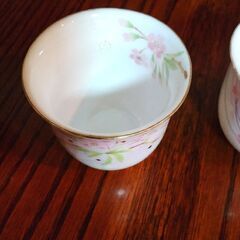 花柄コップの画像