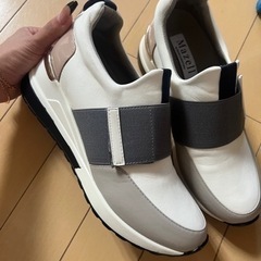 晴雨兼用ソフトヒールスニーカーの画像