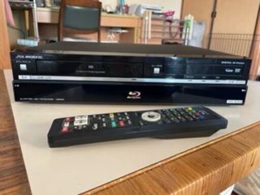 HDD搭載ビデオ一体型ブルーレイディスクレコーダー