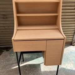 【決まりました！】ドレッサーデスク