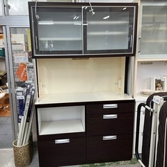 【商談中】ブラウンの大型キッチン収納
