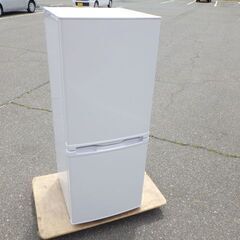 MAXZEN　マクスゼン JR139HM01WH　2ドア冷凍冷蔵庫　2022年製　140L　￥23,980税込の画像