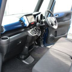 【自社ローン】N-BOX G・Ｌパッケージ  人気の人気の軽自動車で室内も広々です♫　★保証人なし★車両頭金なしプランございます★の画像
