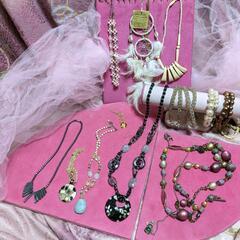 ☆店舗使用品　アクセサリー　時計飾り棚4点　アンティークショップ...
