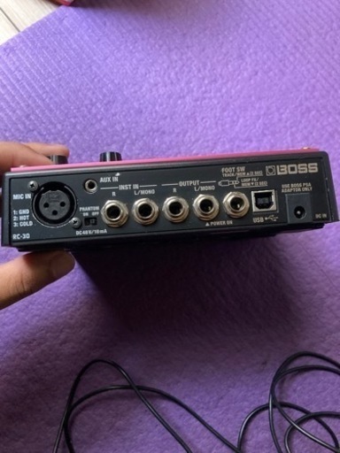Boss RC-30 本体と電源ケーブル
