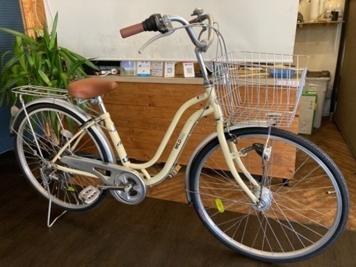 【前輪タイヤ・前輪チューブ新品！】LEDオートライト　6段変速　26インチ自転車　クリーム