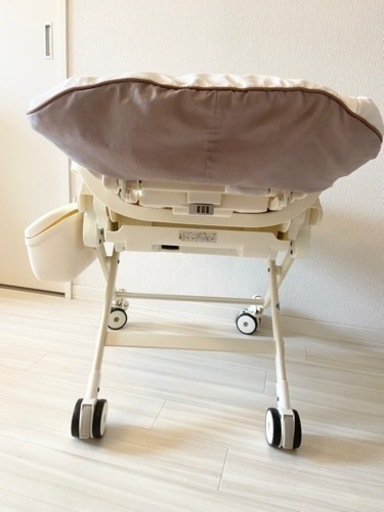 ハイローチェア　コンビ　ネムリラ　オートスイング