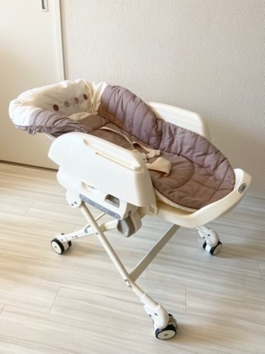 ハイローチェア　コンビ　ネムリラ　オートスイング