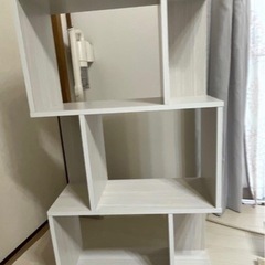 【美品】3段ディスプレイ棚　ホワイト　