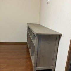 引き取り限定！7/17まで！IKEA イケア 収納棚 テレビ棚 脚付き オシャレの画像