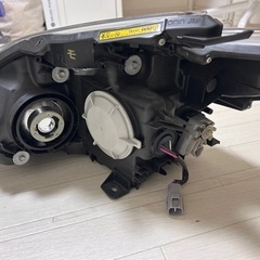 30プリウス 後期　ヘッドライト本体　HIDバラスト、バルブ付きの画像