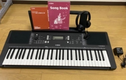 YAMAHA 電子キーボード　ヘッドホン付き