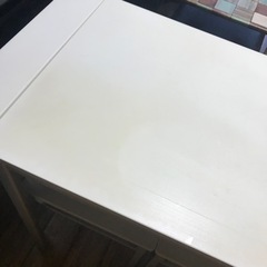 お譲り決まりました。テーブル、椅子の画像