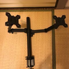 モニターアーム 上げます。（デュアル アームモニター）の画像